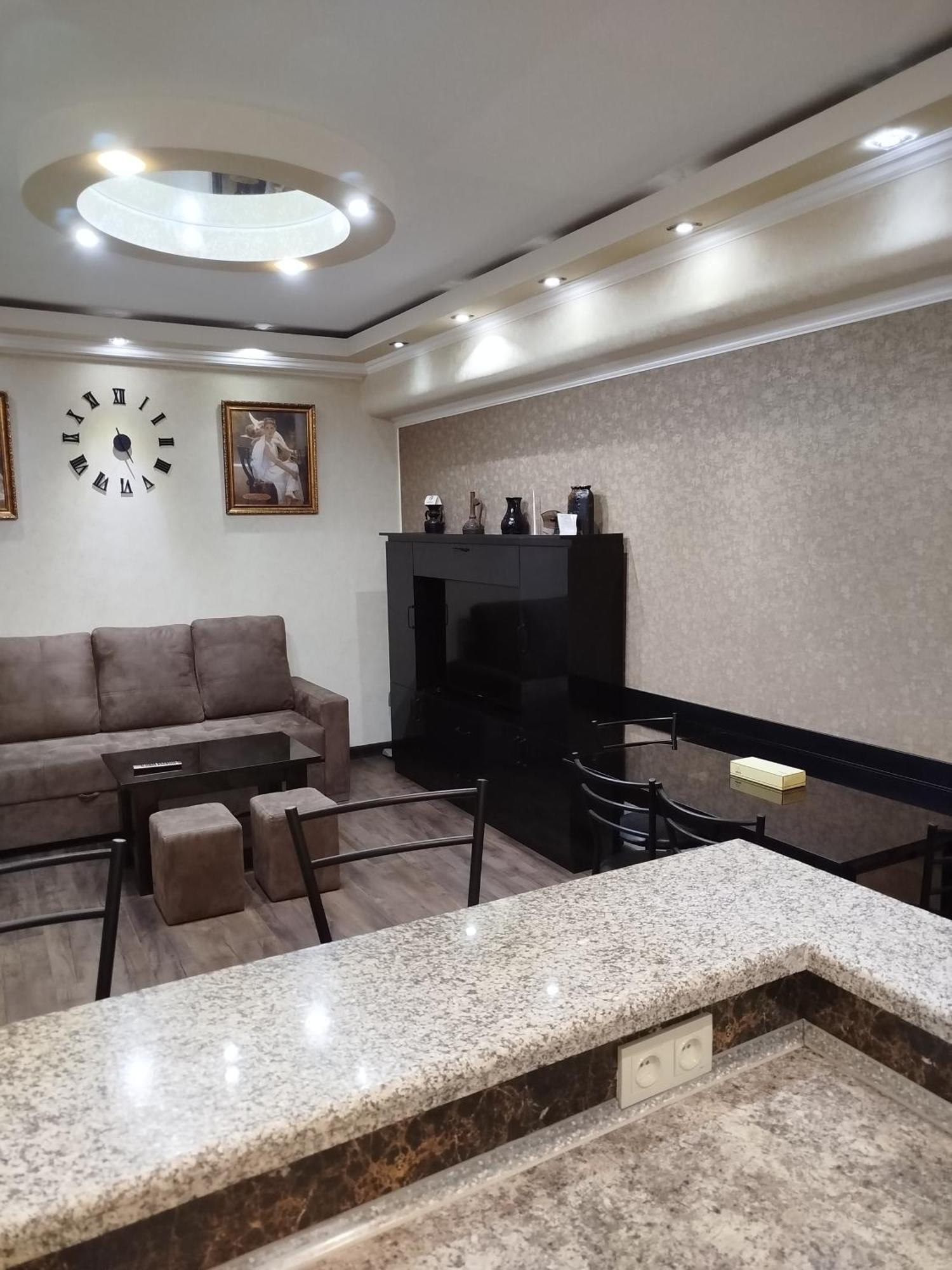 Luxury Apartment In Republic Square Yerevan Room photo